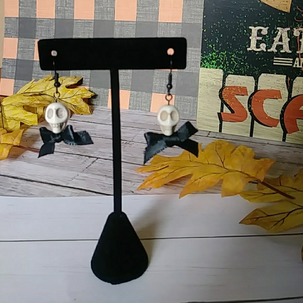 Bowtie Skull Halloween Earrings